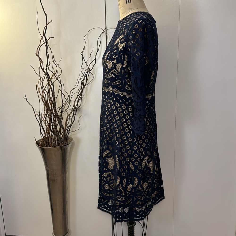 Gabby Skye Navy lace midi dress with nude liner, 3/4 sleeves - Picture 3 of 7